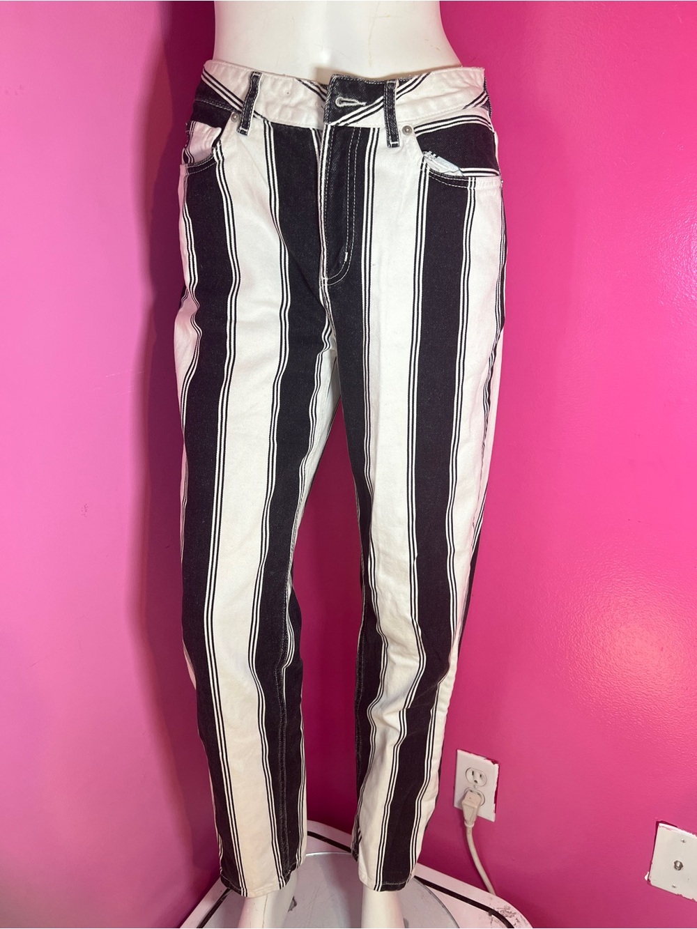 BDG Black & White Vertical Stripe Straight-Leg Jeans black and white size 27